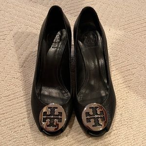 Black leather Tory Burch wedges
